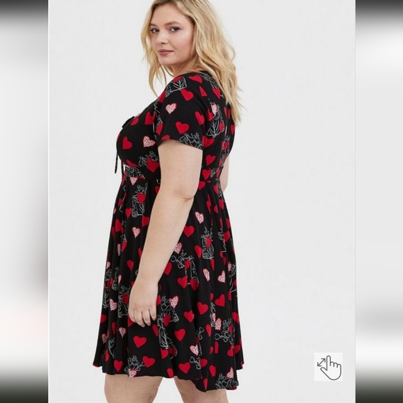 SALE Disney Villains Queen of Hearts Black Lace-Up Skater Dress - Picture 3 of 7